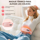 Mujer relajada usando FlowBand Zen, cinturón masajeador térmico rosa con calor y vibración para aliviar cólicos menstruales y tensión abdominal. Diseño cómodo, recargable y silencioso, ideal para bienestar diario.